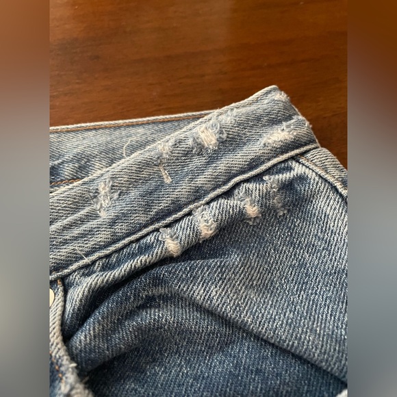 Madewell Mom Jean in Melva Wash - Picture 8 of 8